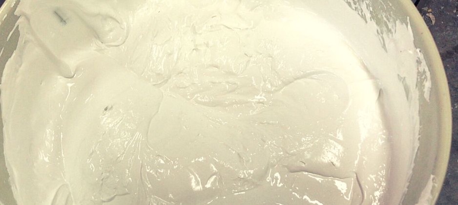 Bote de plastisol blanco